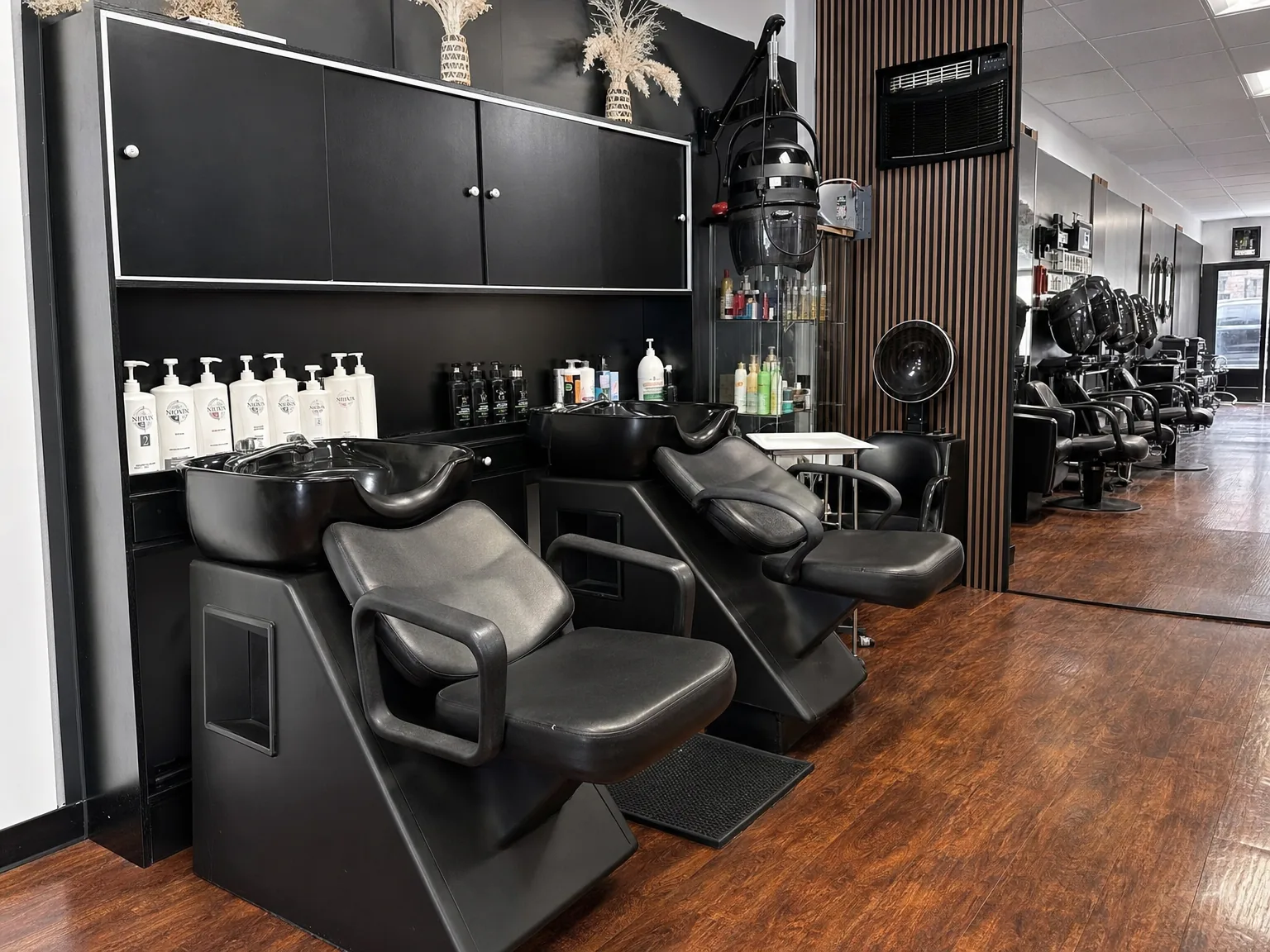 Wash stations with black basins